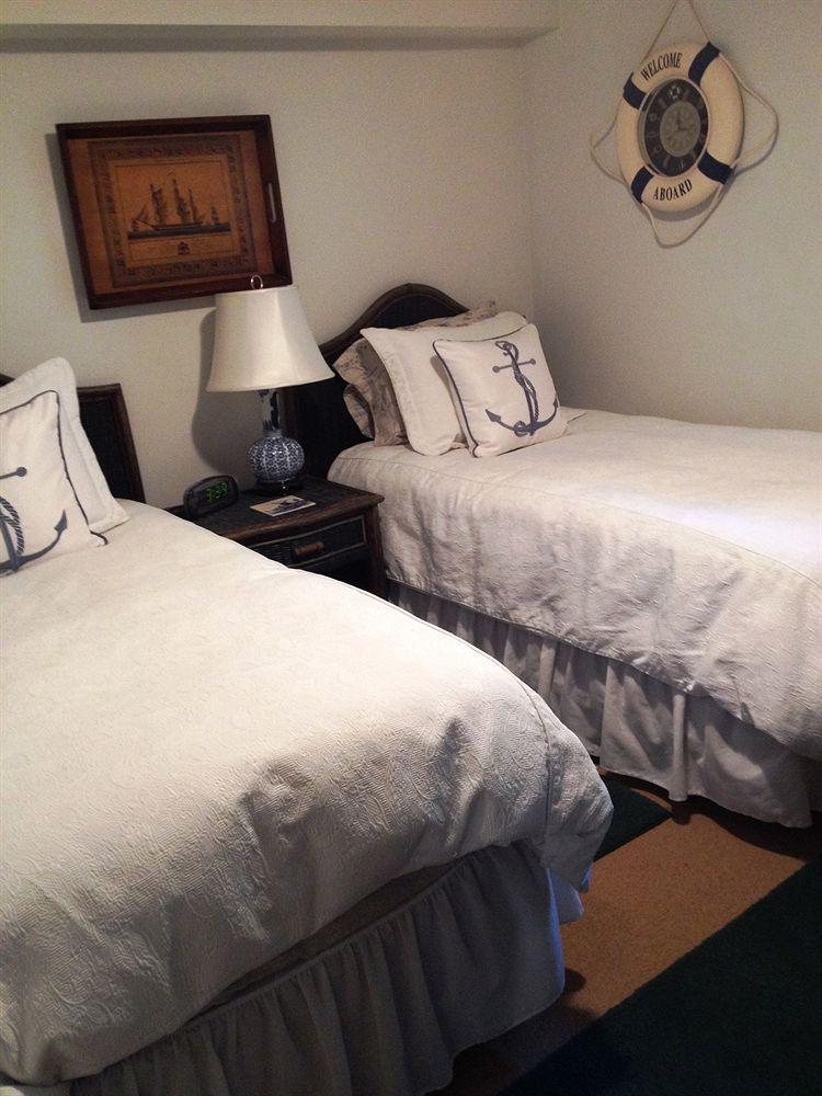 The Stone Hedge Bed And Breakfast ริชมอนด์ ภายนอก รูปภาพ