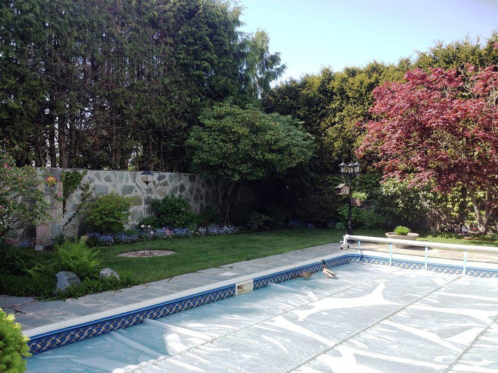The Stone Hedge Bed And Breakfast ริชมอนด์ ภายนอก รูปภาพ