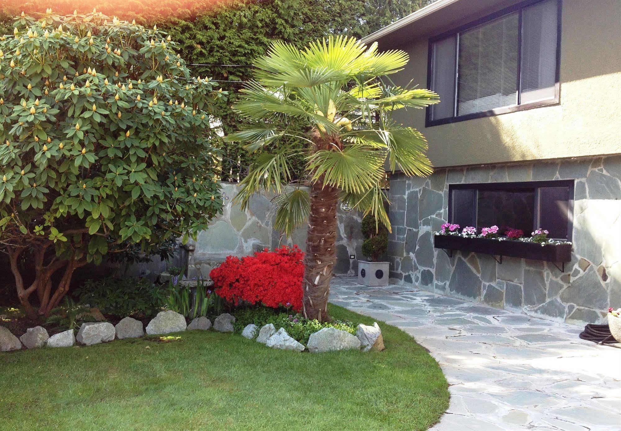 The Stone Hedge Bed And Breakfast ริชมอนด์ ภายนอก รูปภาพ