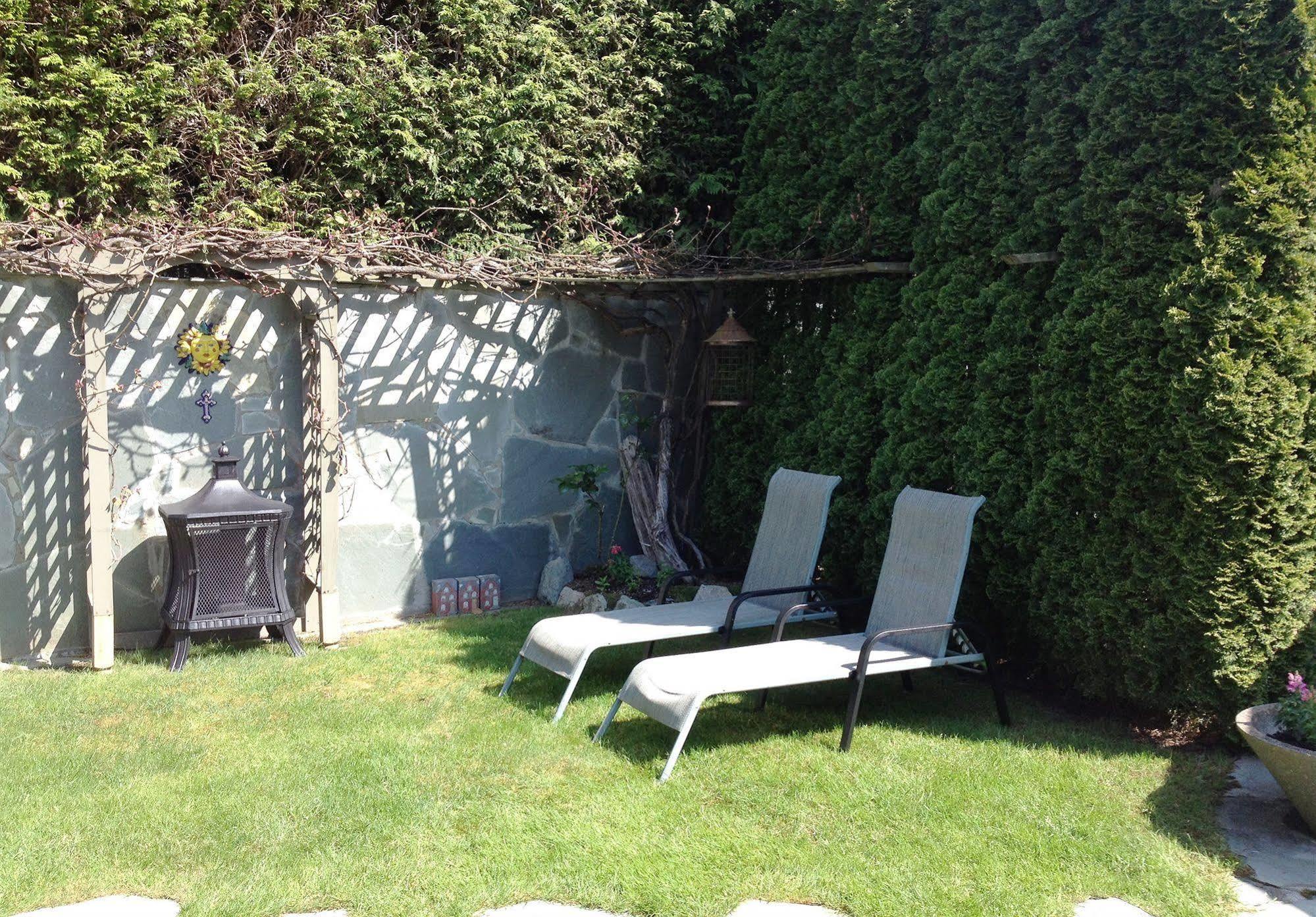 The Stone Hedge Bed And Breakfast ริชมอนด์ ภายนอก รูปภาพ